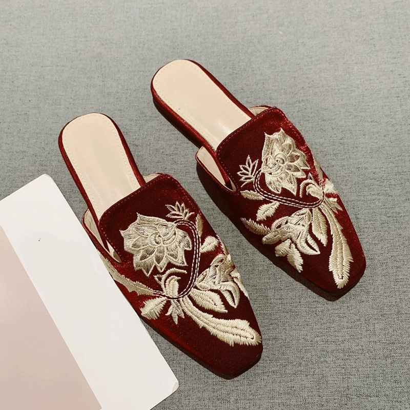 Embroidery Design - 2026 Nieuwe Dames Schoen Retro Borduren