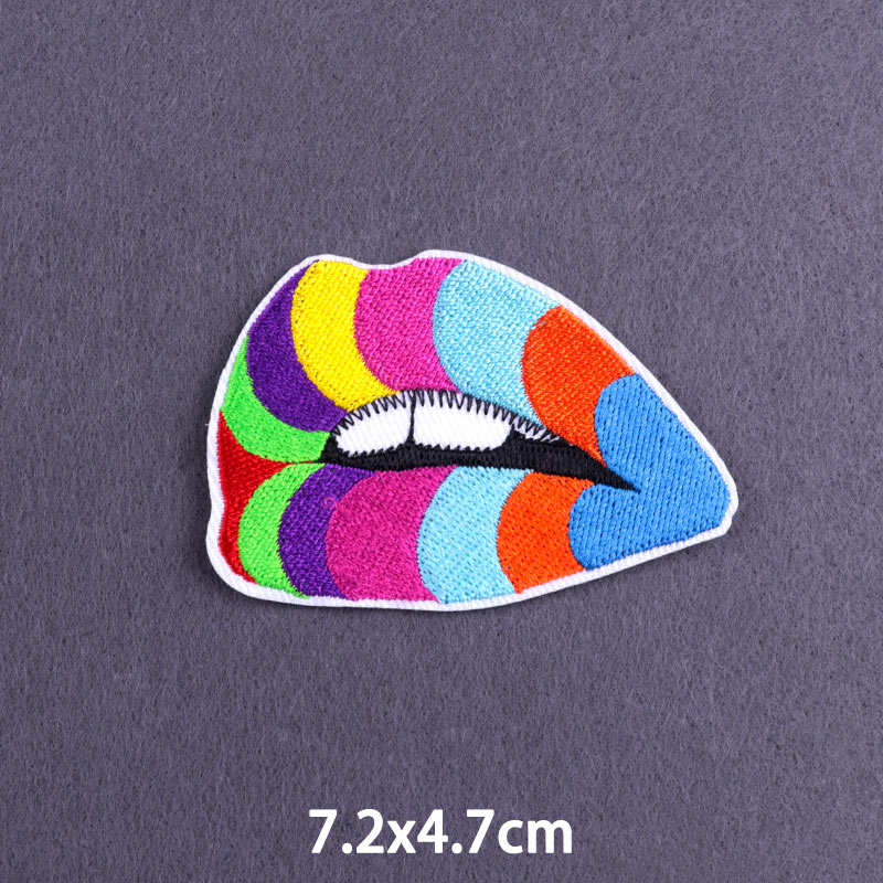 Liefde is liefde hart patches  - Embroidery Lips recensie en prijs