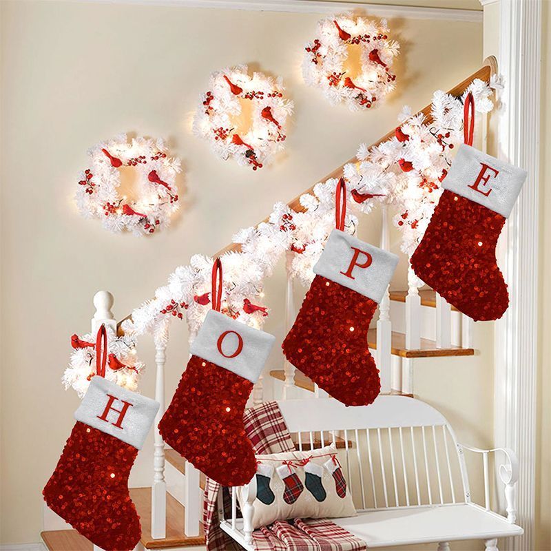 Rode Pailletten Kerstsok met B - Embroidery Xmas Ornaments recensie en prijs