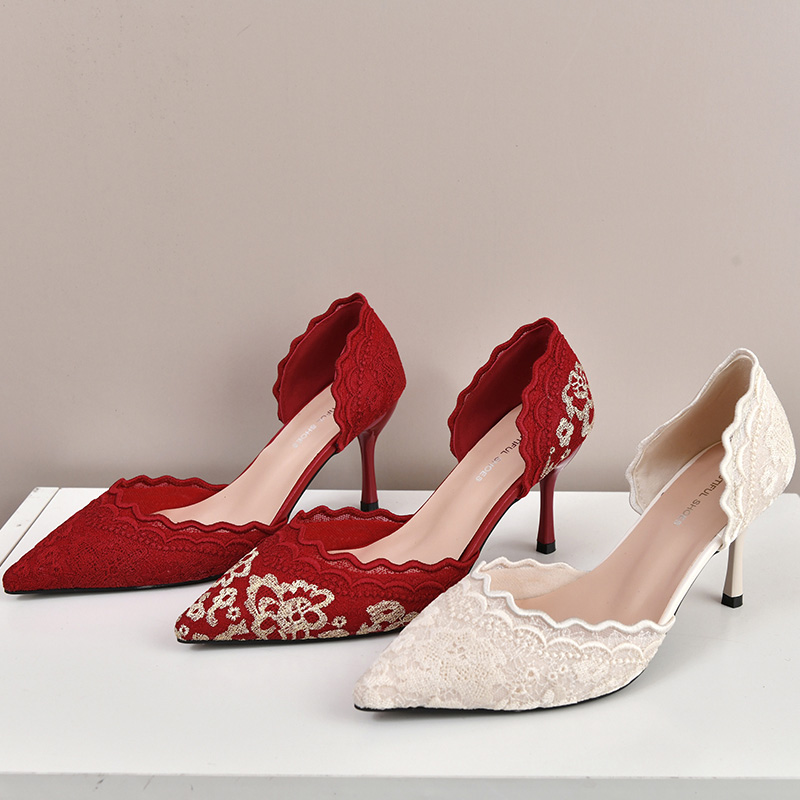 Luxe Rood Wit Kant Borduren Ho - Embroidery Design recensie en prijs