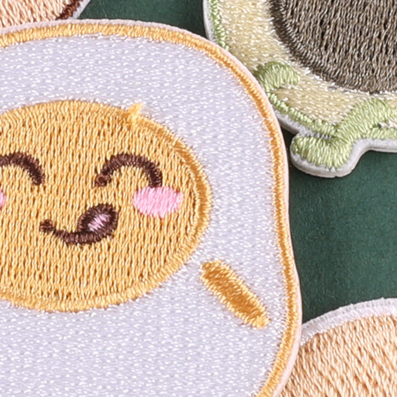 Zelfklevende patches met friet - Embroidery On Jeans recensie en prijs