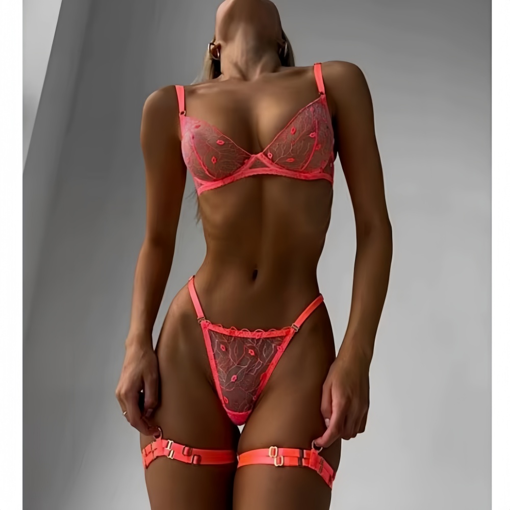 Oranje lipborduurwerk sexy lin - Embroidery Lips recensie en prijs